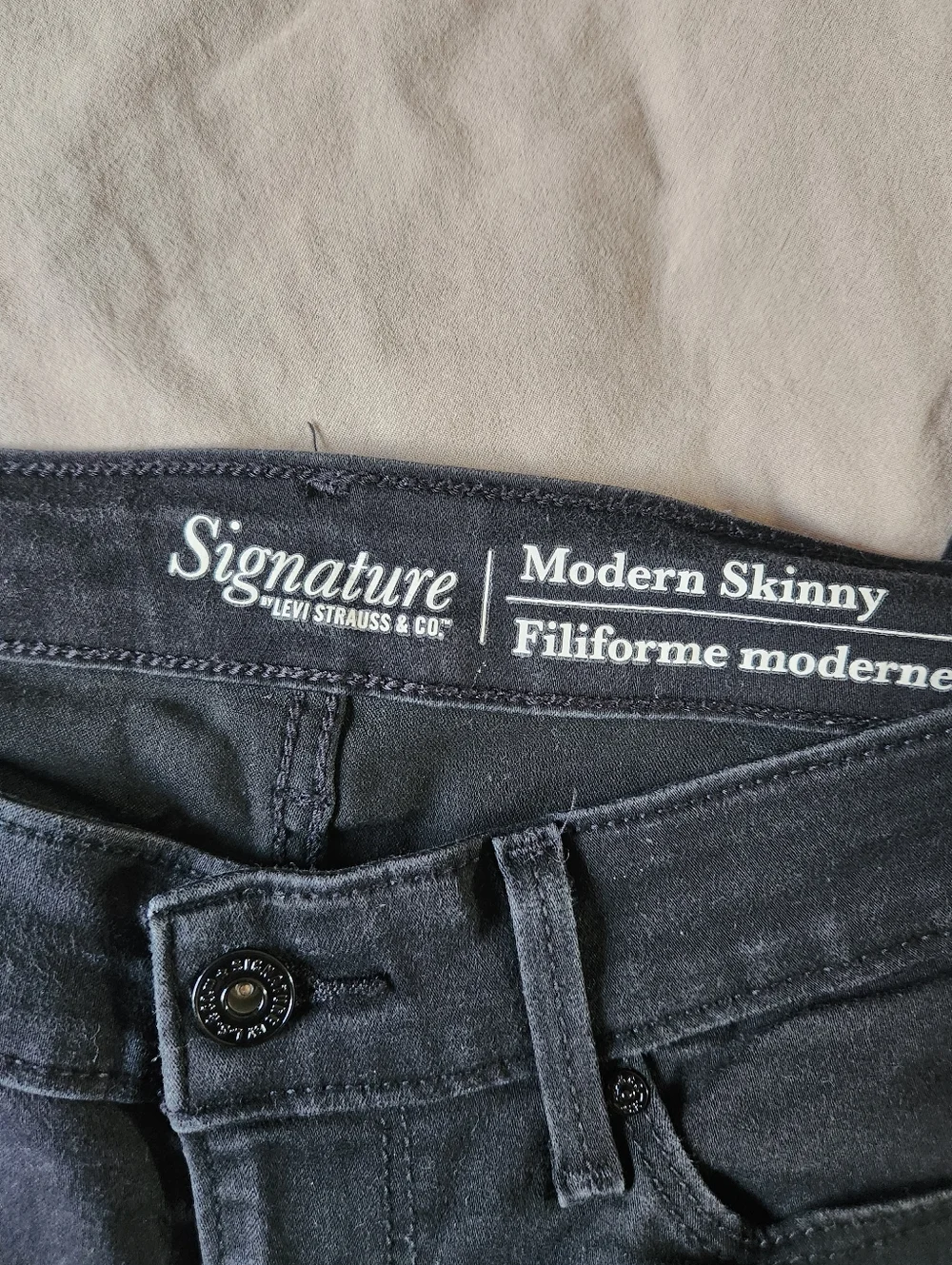 Levi Strauss Signature Women’s Modern Skinny Jeans - Size 6 - Picture 5 of 12